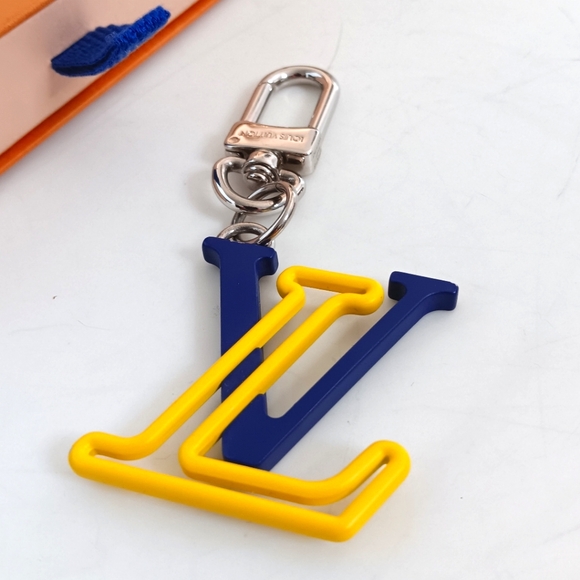 Louis Vuitton ✨️2021 LV Line Key Holder MP3018 - Picture 9 of 11
